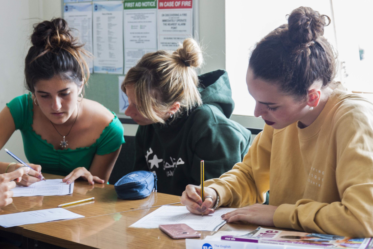 Eastbourne - photo 1