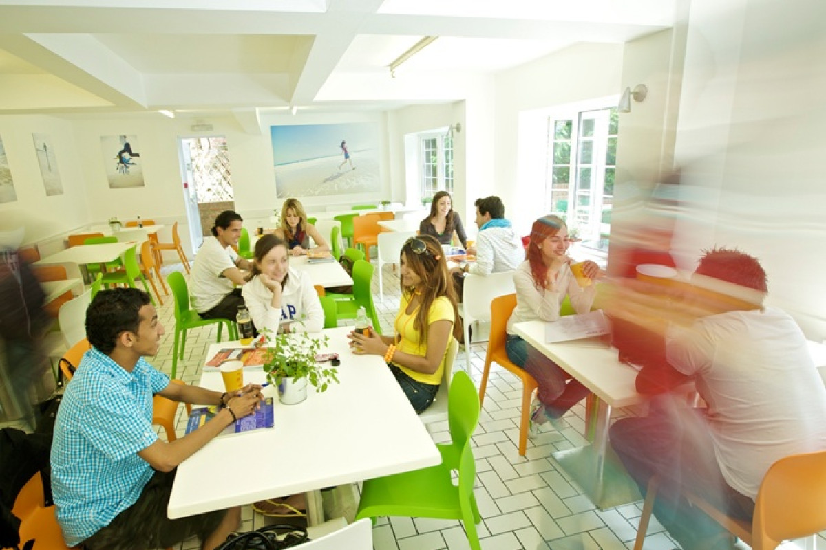 Bournemouth - photo 7